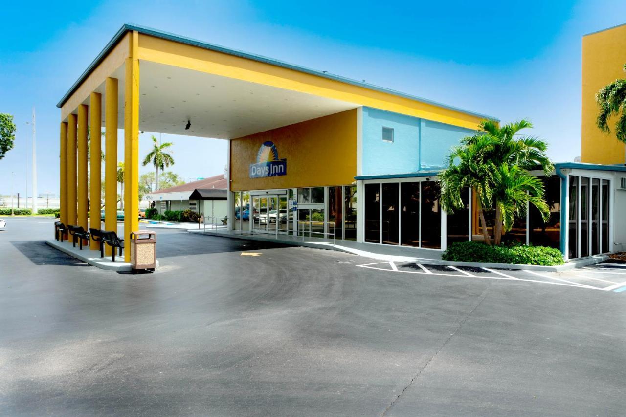 Days Inn By Wyndham Miami International Airport Exterior foto